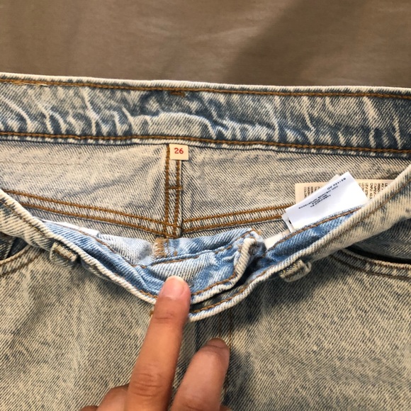 Levi’s Jean Skirt - Picture 2 of 3